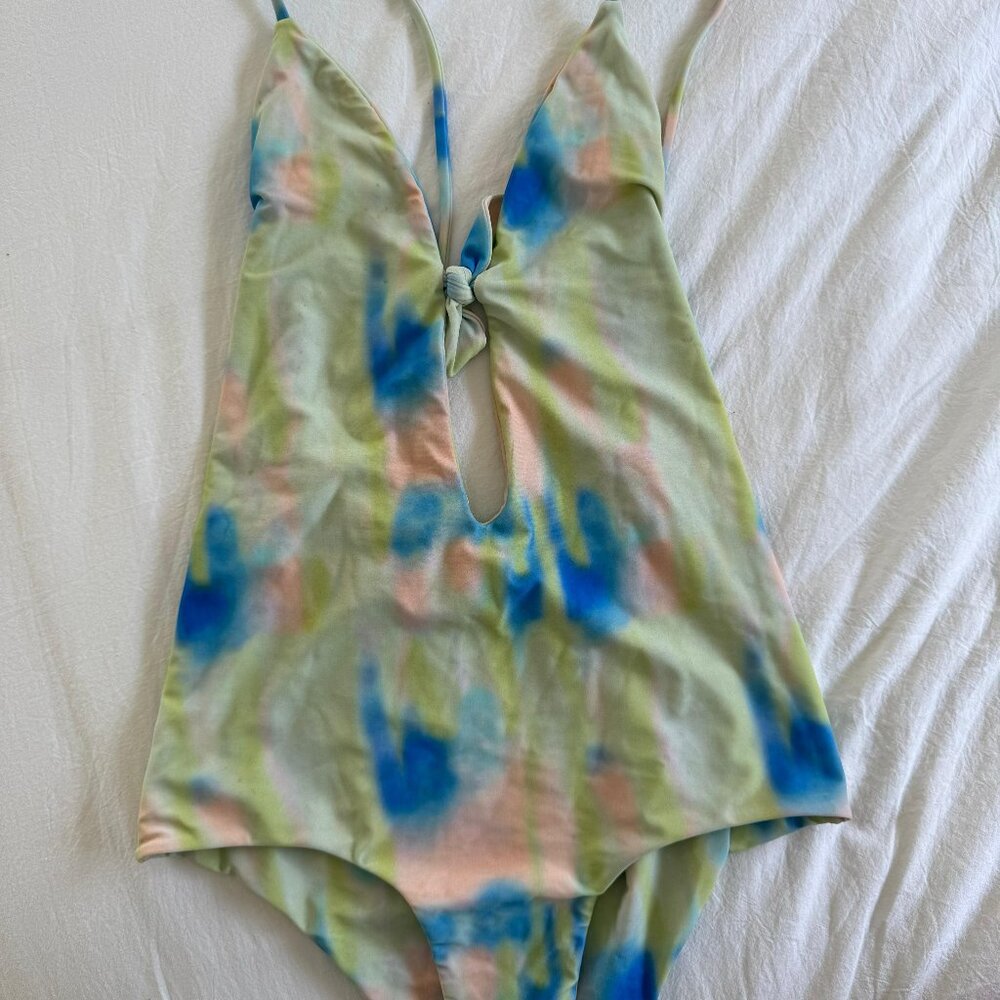 AILA BLUE Pastel Tie-Dye One-Piece Swimsuit Size Small